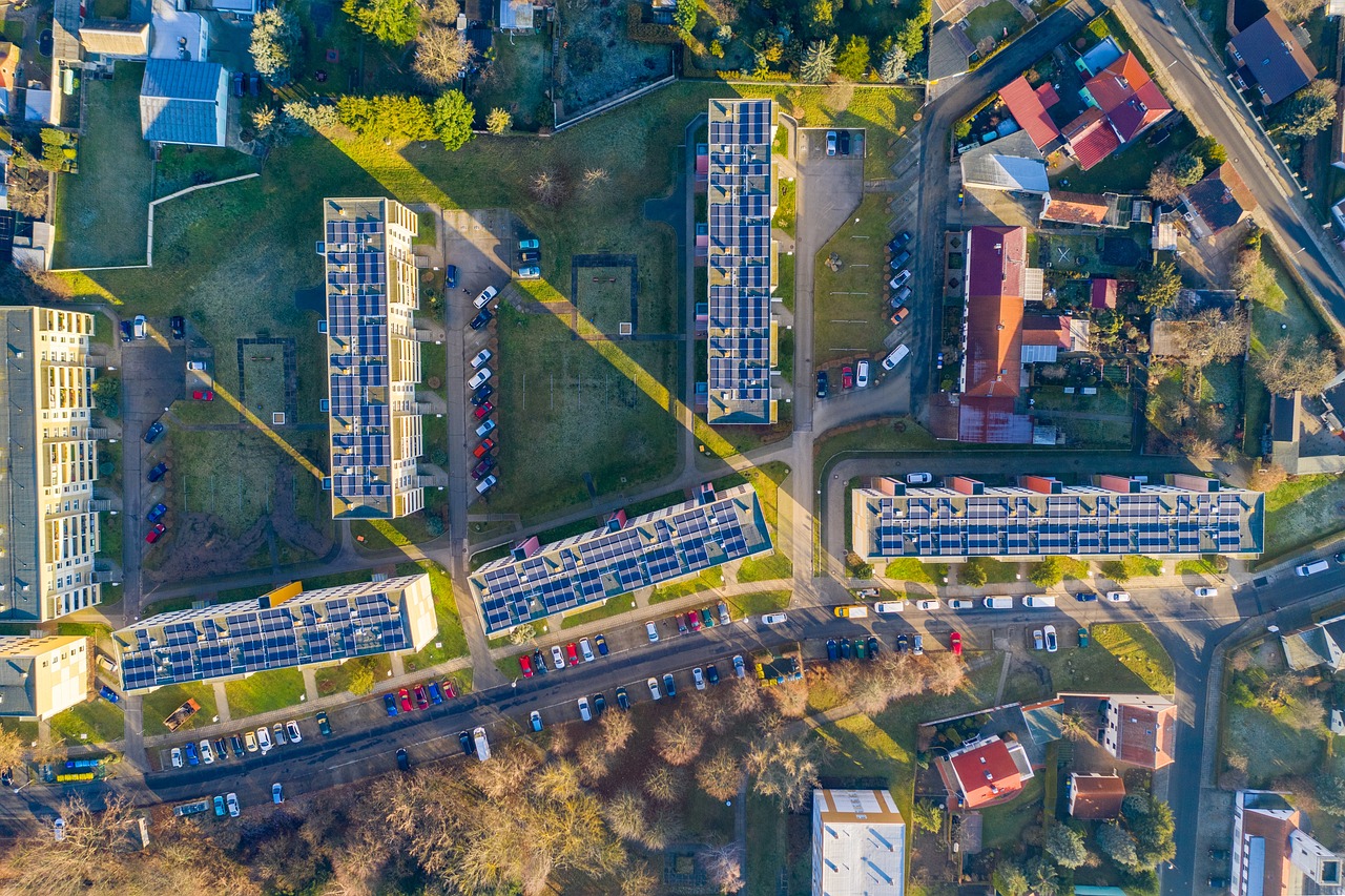 découvrez nos solutions d'installation photovoltaïque pour une énergie renouvelable et durable. maximisez votre production d'électricité solaire et réduisez votre empreinte carbone grâce à des équipements adaptés et une expertise reconnue. transformez votre toit en source d'énergie et contribuez à la protection de l'environnement dès aujourd'hui.