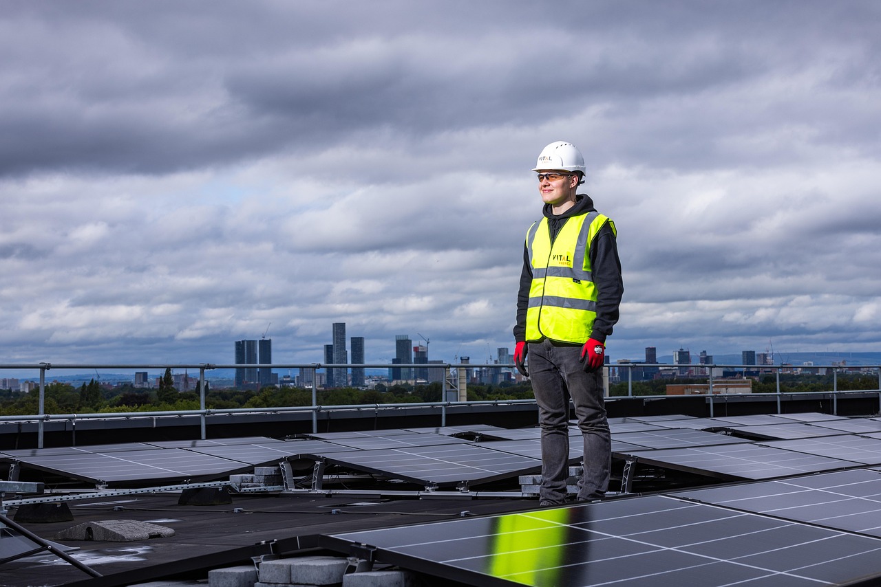 découvrez des solutions énergétiques renouvelables pour votre maison afin de réduire votre empreinte carbone et économiser sur vos factures d'énergie.
