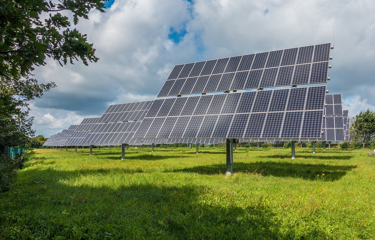découvrez les avantages de l'énergie renouvelable : une source d'énergie propre et durable qui contribue à la protection de l'environnement, réduit les émissions de gaz à effet de serre et favorise l'autonomie énergétique. explorez les différentes formes d'énergie renouvelable, telles que l'énergie solaire, éolienne et hydraulique.