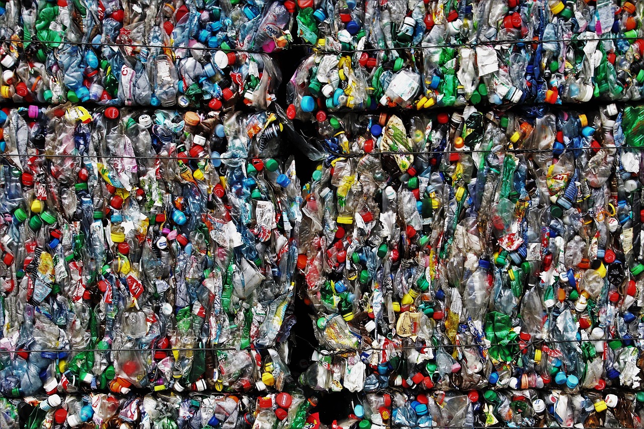découvrez l'upcycling, une démarche écologique et créative qui transforme les déchets en objets uniques et durables. adoptez un mode de vie responsable tout en valorisant votre créativité.
