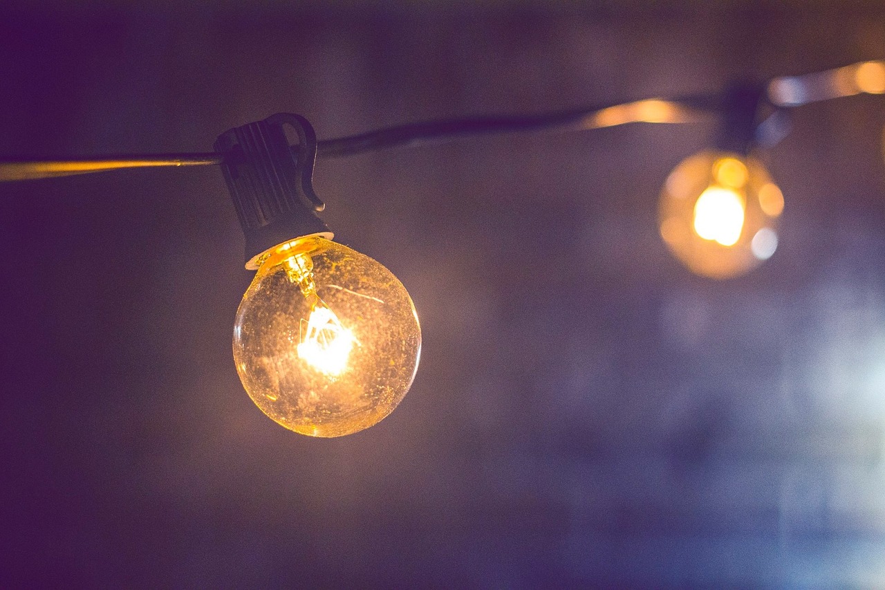 découvrez l'importance de l'efficacité énergétique, ses avantages pour l'environnement et les économies financières qu'elle peut offrir. apprenez comment adopter des pratiques durables et optimiser votre consommation d'énergie pour un avenir plus vert.