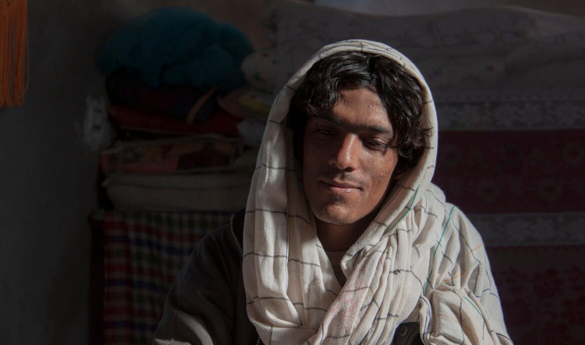 découvrez comment tirer le meilleur parti de la lumière naturelle pour illuminer votre intérieur, améliorer votre bien-être et économiser de l'énergie.