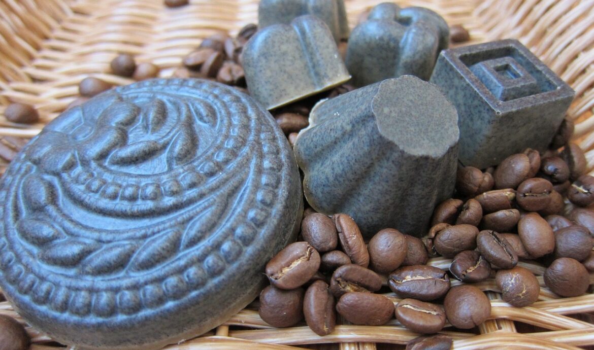 découvrez notre exfoliant au café naturel, parfait pour revitaliser votre peau en douceur et éliminer les cellules mortes. profitez d'une texture riche et d'un parfum énergisant pour une peau éclatante et douce.